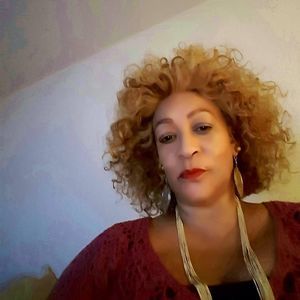 Meet your Posher, Brenda